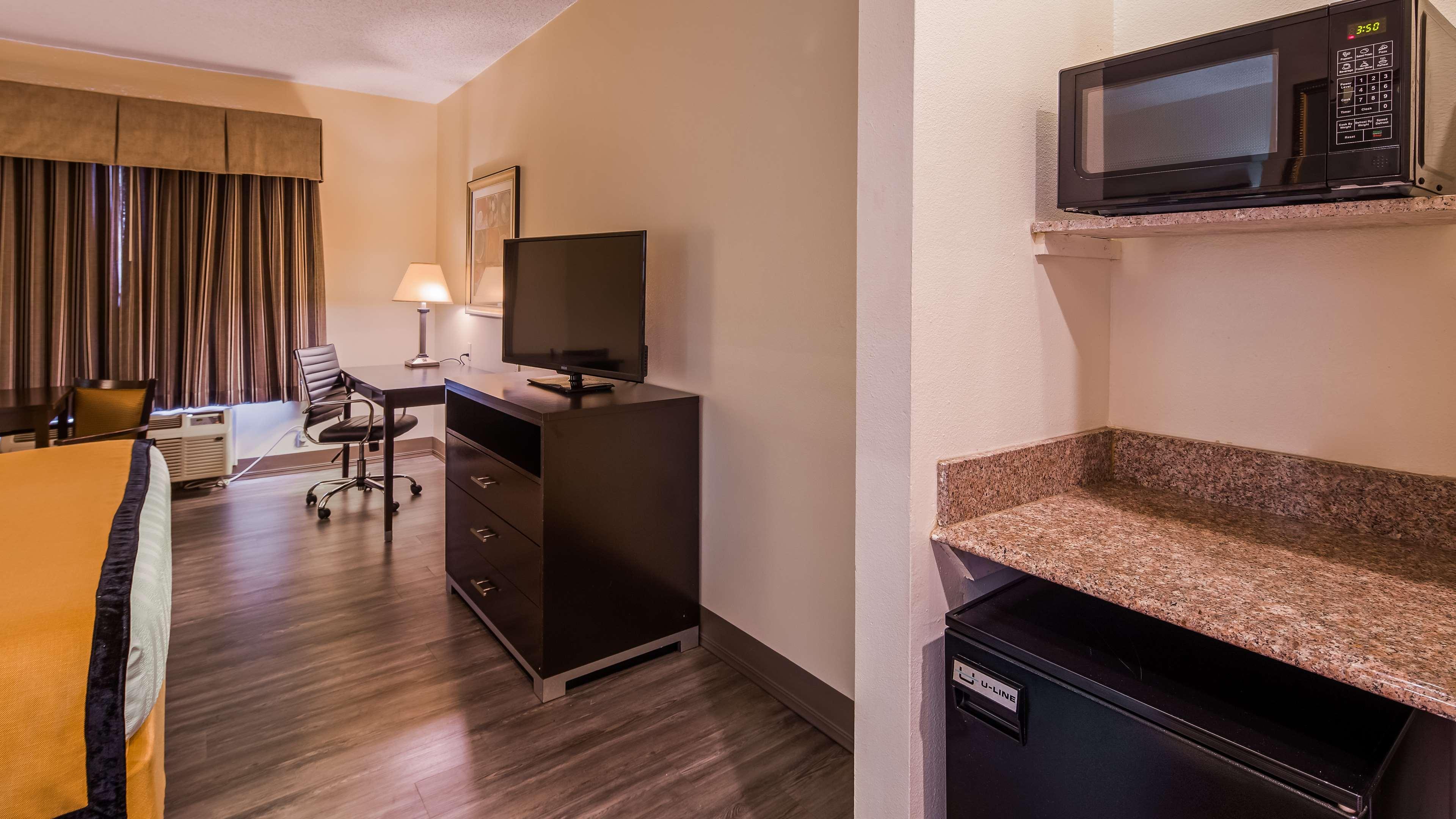 Best Western Plus Rockwall Inn & Suites מראה חיצוני תמונה
