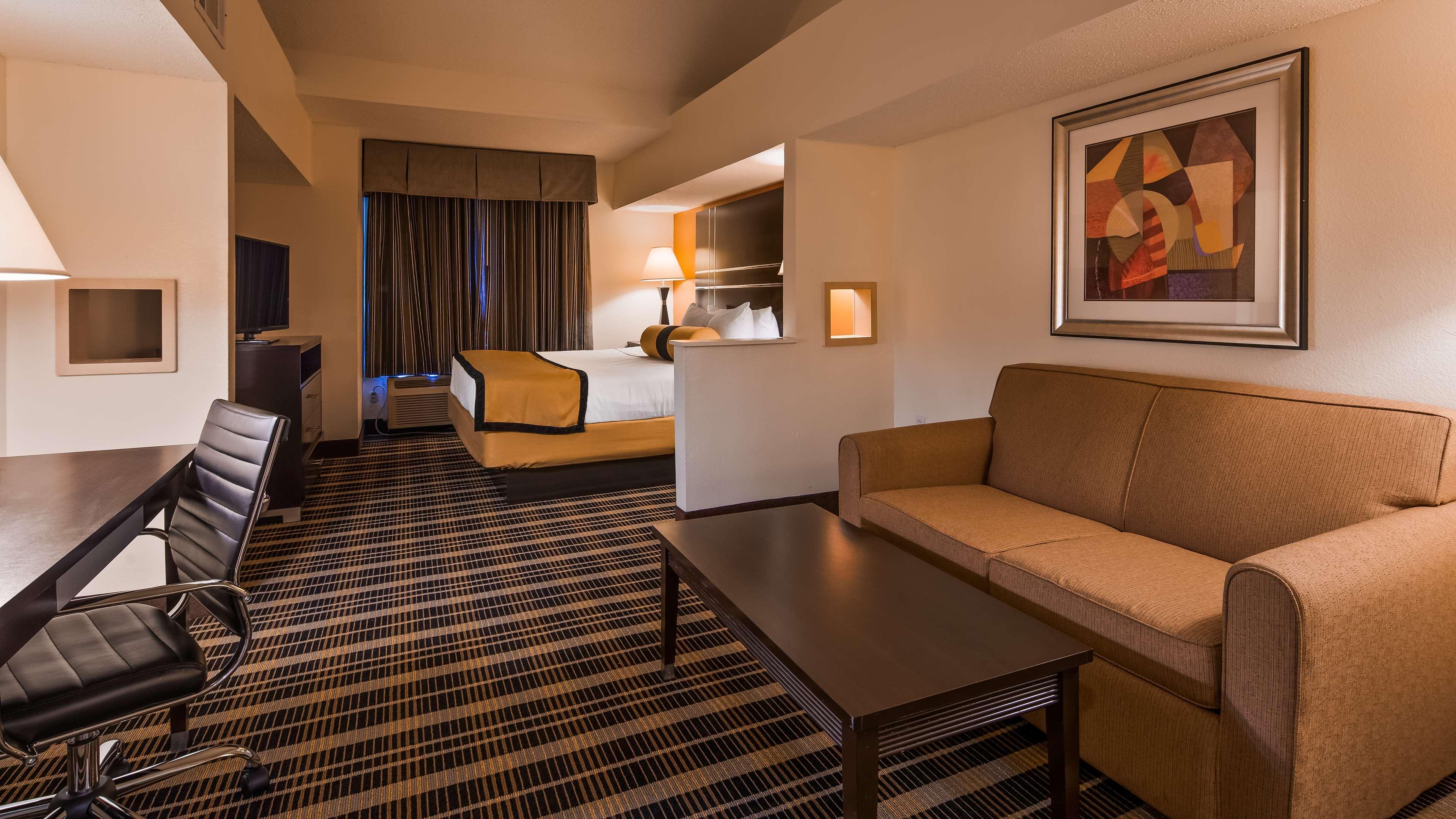 Best Western Plus Rockwall Inn & Suites מראה חיצוני תמונה