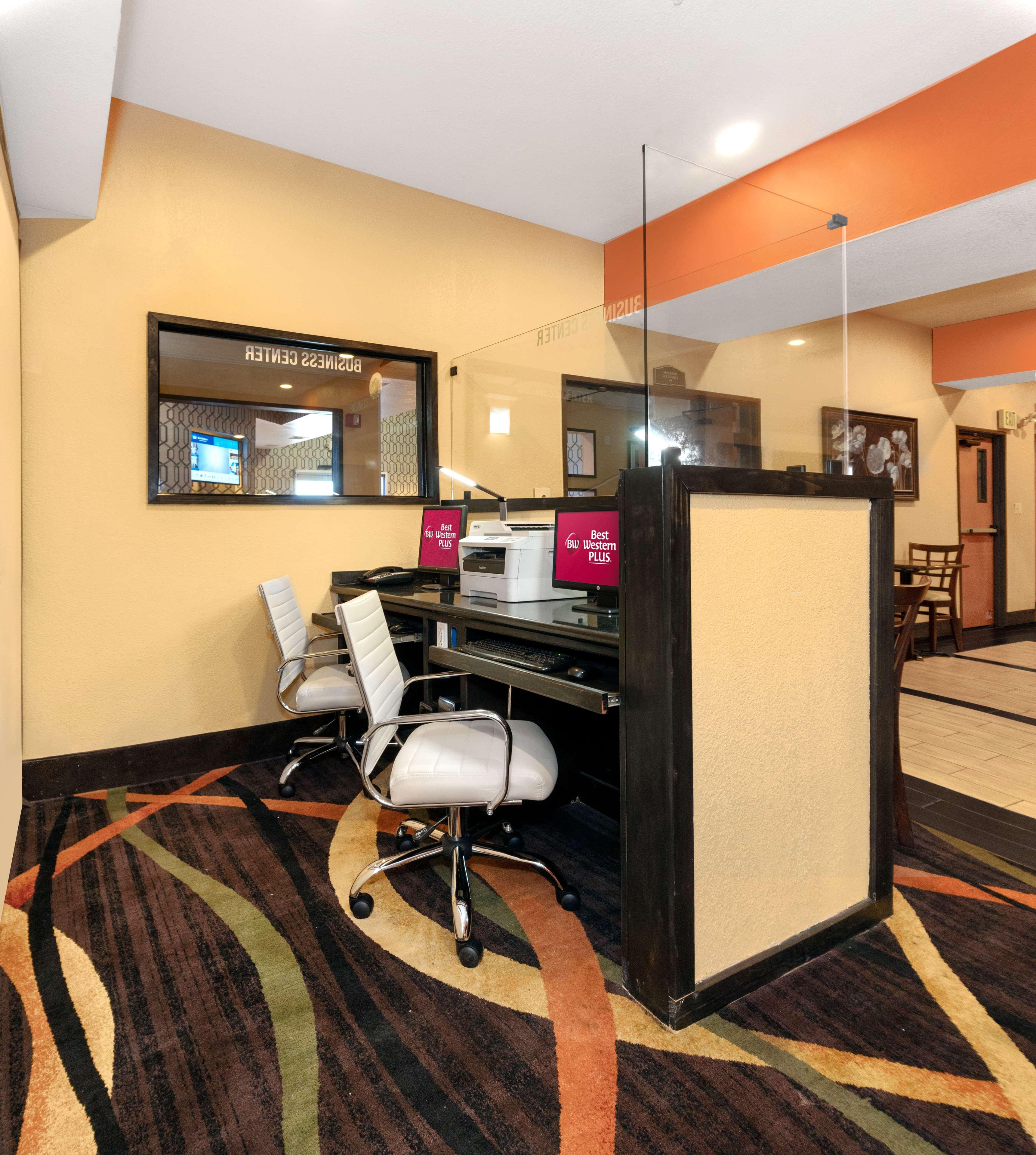 Best Western Plus Rockwall Inn & Suites מראה חיצוני תמונה